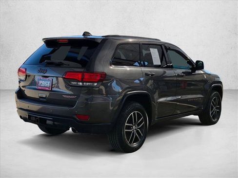 Used 2017 Jeep Grand Cherokee Trailhawk AWD/4WD image 5