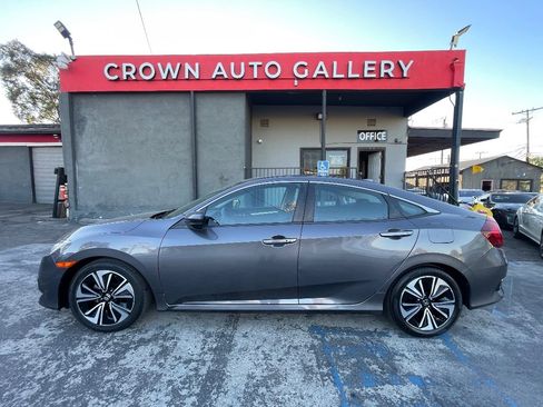 Used 2017 Honda Civic EX-T image 5