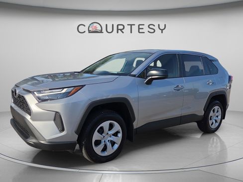 Certified 2025 Toyota RAV4 LE FWD image 1