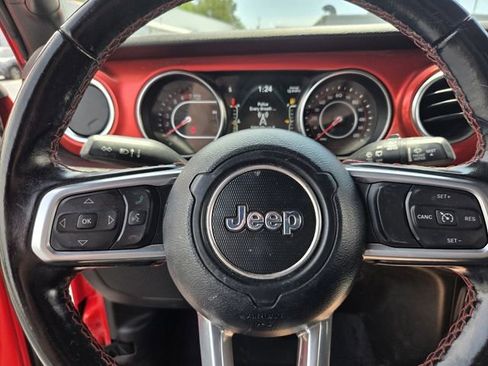 Used 2021 Jeep Wrangler Unlimited Rubicon AWD/4WD image 26