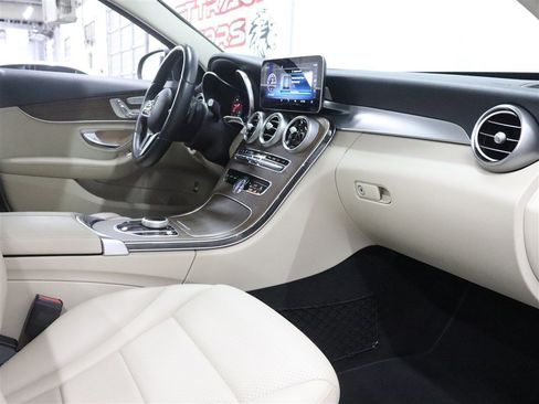 Used 2020 Mercedes-Benz C 300 4MATIC Sedan image 28