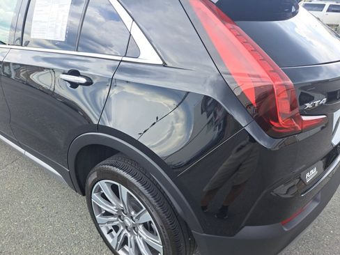 Used 2023 Cadillac XT4 Premium Luxury FWD image 20