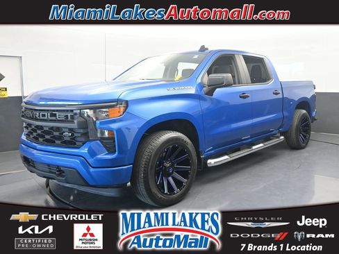 Used 2022 Chevrolet Silverado 1500 Custom image 1
