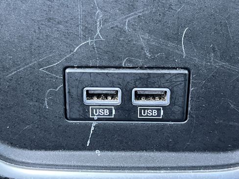 Used 2023 Dodge Charger SXT image 18