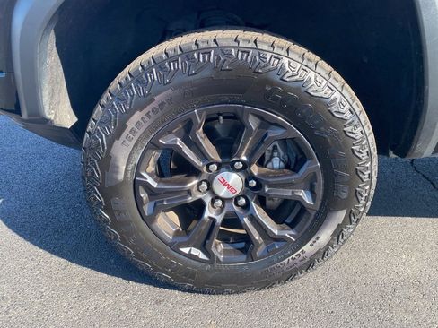 Used 2024 GMC Canyon Elevation w/ Convenience Package image 40