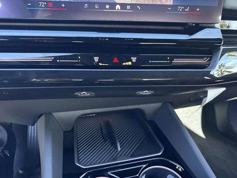 New 2026 BMW 530i w/ Premium Package image 24