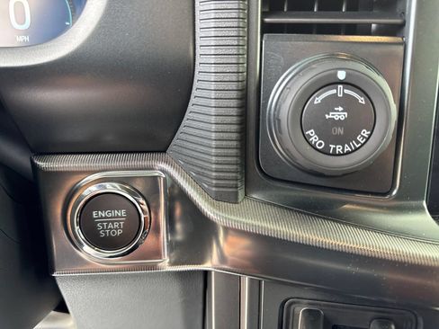 Used 2025 Ford F150 Raptor AWD/4WD image 28