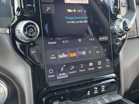 New 2026 RAM 1500 Laramie AWD/4WD image 5