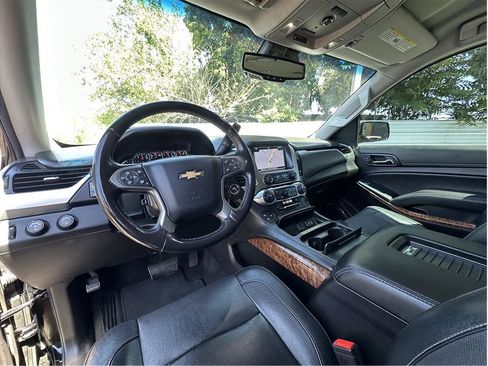 Used 2018 Chevrolet Tahoe Premier AWD/4WD image 2