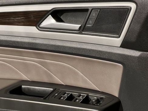 Used 2022 Volkswagen Atlas SE image 19