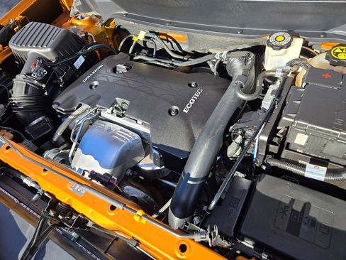 Used 2018 Chevrolet Equinox LT image 16