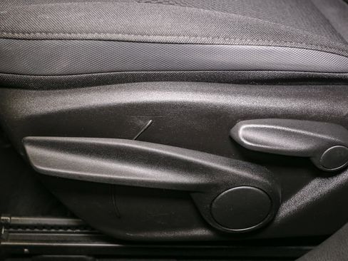 Used 2018 Jeep Renegade Altitude image 43