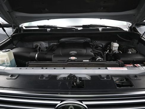 Used 2019 Toyota Tundra Limited AWD/4WD image 34