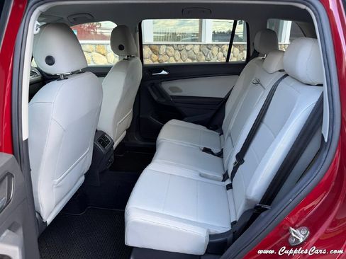 Used 2018 Volkswagen Tiguan SE AWD/4WD image 7