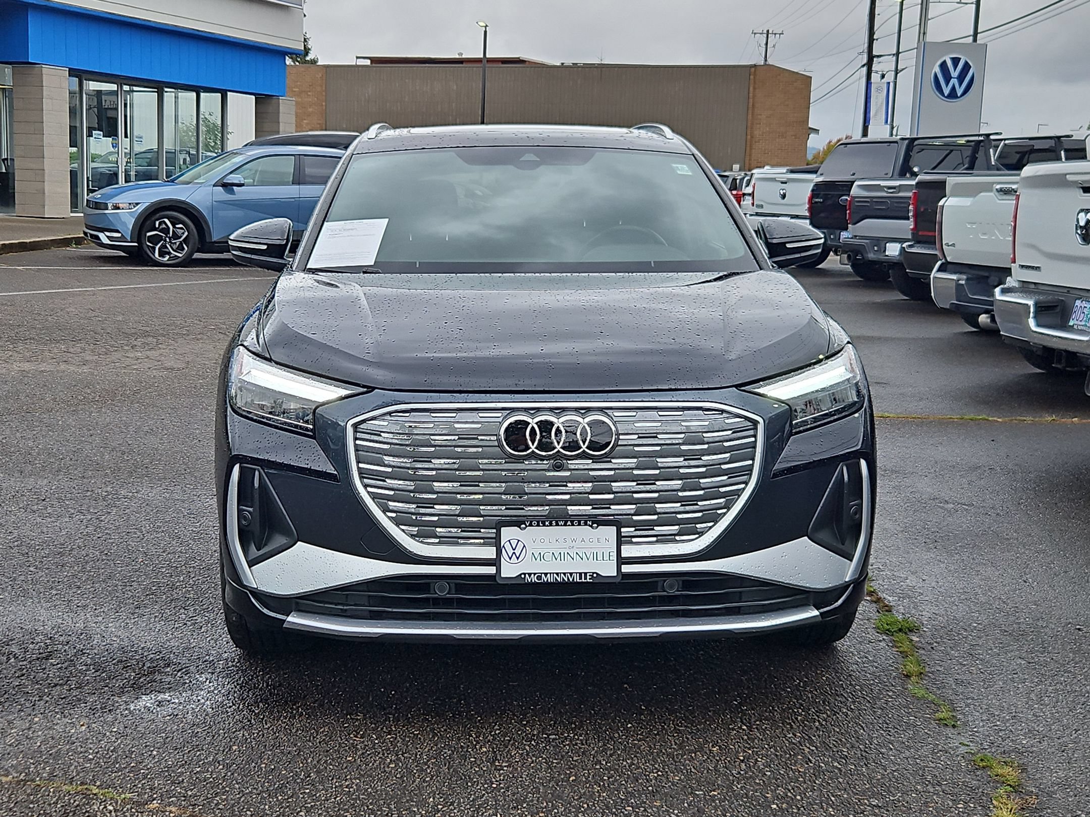 Used 2023 Audi Q4 e-tron Premium AWD/4WD image 8