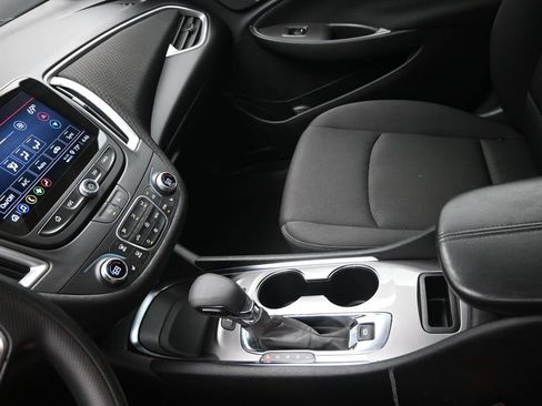 Used 2024 Chevrolet Malibu LT FWD image 19