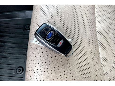 Used 2018 Subaru Outback 2.5i Limited image 15