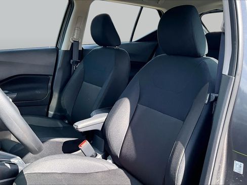 Certified 2025 Nissan Kicks Play S FWD image 8