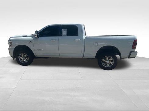 Used 2023 RAM 2500 Laramie AWD/4WD image 7