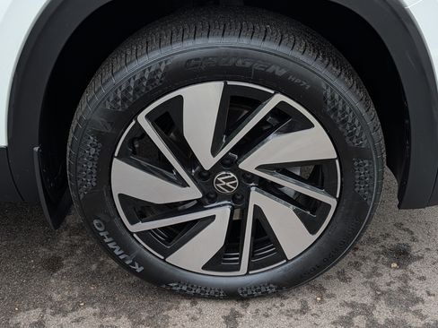 Certified 2023 Volkswagen Atlas SE AWD/4WD image 15
