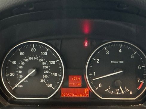 Used 2009 BMW 128i Convertible image 10