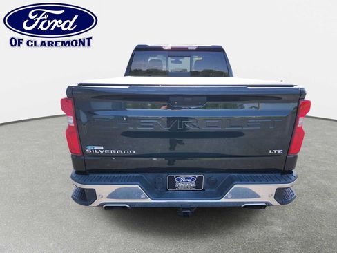 Used 2019 Chevrolet Silverado 1500 LTZ w/ LTZ Plus Package AWD/4WD image 16