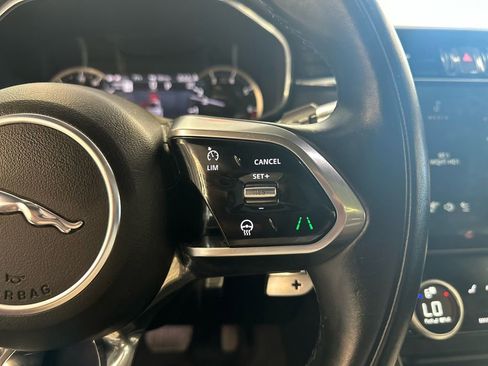 Used 2022 Jaguar F-PACE S image 19