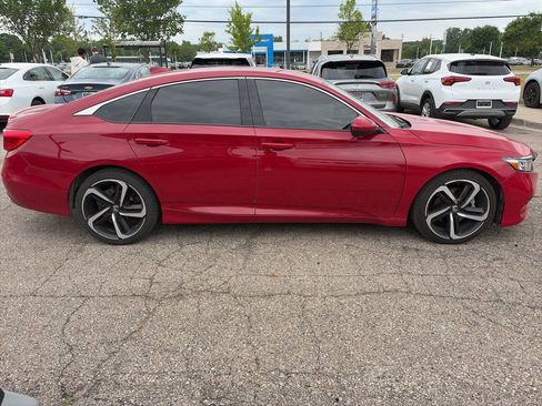 Used 2019 Honda Accord Sport image 4