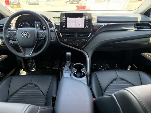 Certified 2022 Toyota Camry SE w/ Convenience Package FWD image 26