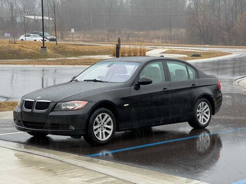 Used 2006 BMW 325i Sedan image 1