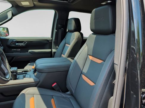 New 2026 GMC Sierra 1500 AT4 w/ AT4 Premium Package AWD/4WD image 22