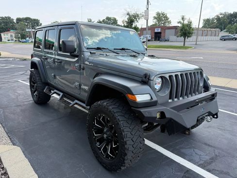 Used 2019 Jeep Wrangler Unlimited Sport AWD/4WD image 5