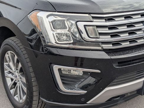 Used 2018 Ford Expedition Max Limited image 10