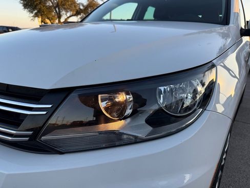 Used 2014 Volkswagen Tiguan SEL image 9