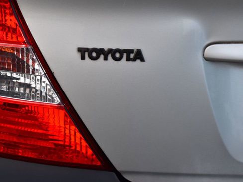 Used 2002 Toyota Camry LE image 35