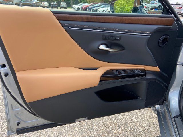 Certified 2024 Lexus ES 350 w/ Premium Package FWD image 23
