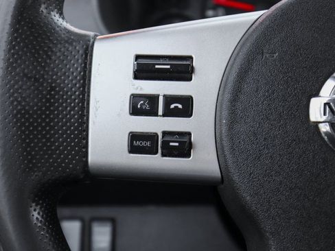 Used 2020 Nissan Frontier SV image 24