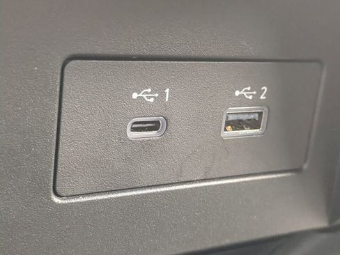 Used 2024 Nissan Titan SV w/ SV Bronze Edition Package image 20