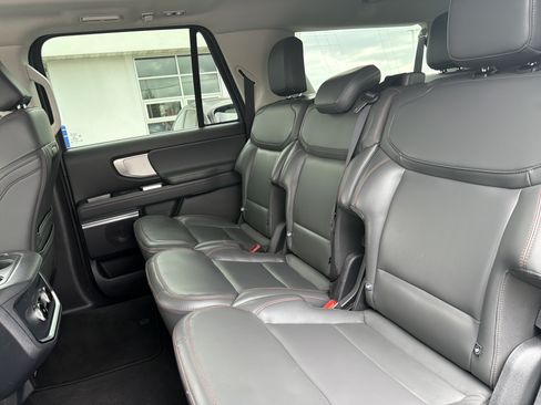 Certified 2025 Ford Expedition Max Active AWD/4WD image 40
