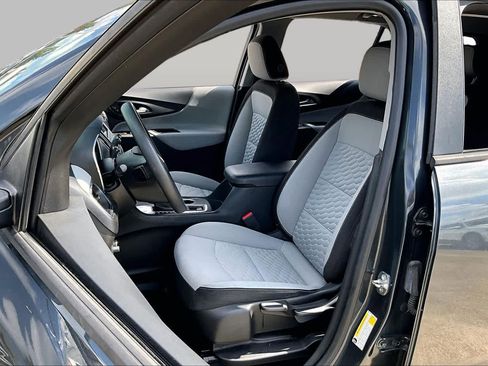 Used 2020 Chevrolet Equinox LS FWD image 7