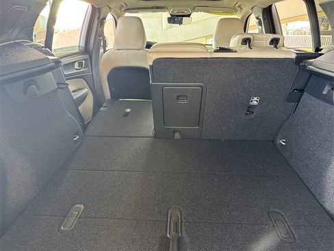 New 2026 Volvo XC40 B5 Ultra image 14