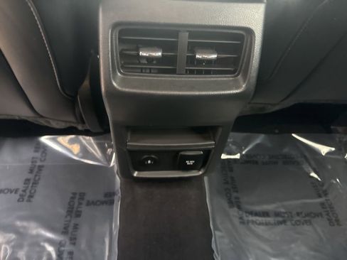 Used 2022 Ford Edge SEL w/ Convenience Package image 19