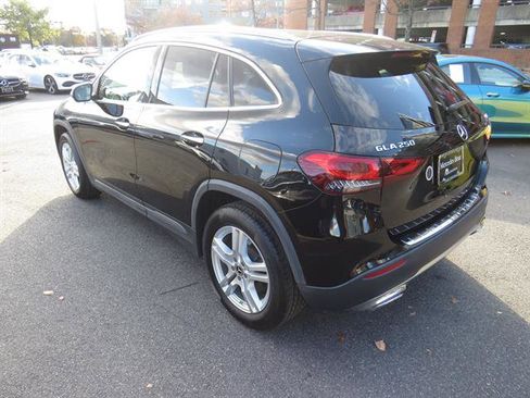Used 2021 Mercedes-Benz GLA 250 4MATIC image 2
