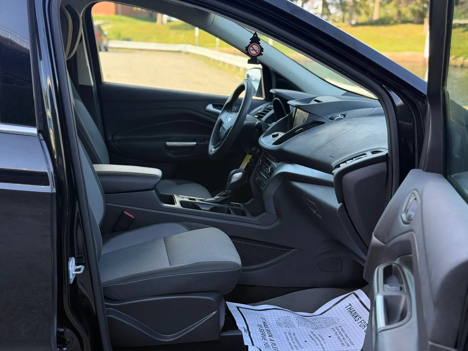Used 2018 Ford Escape SE w/ SE Sync 3 Package AWD/4WD image 14