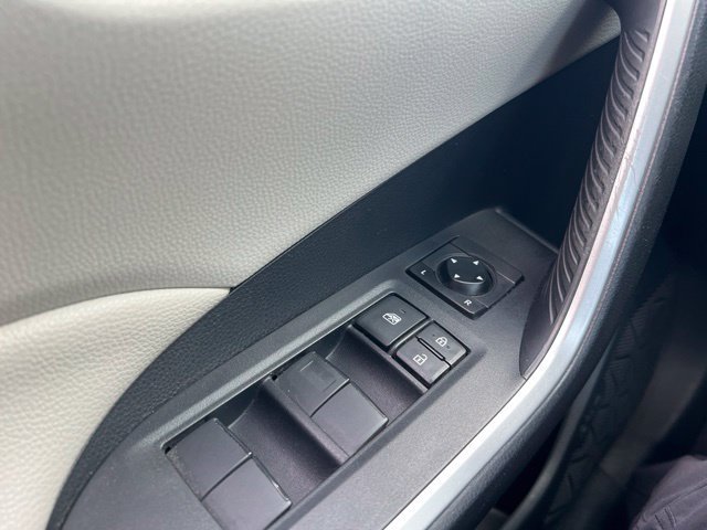 Used 2019 Toyota RAV4 XLE w/ Convenience Package AWD/4WD image 21