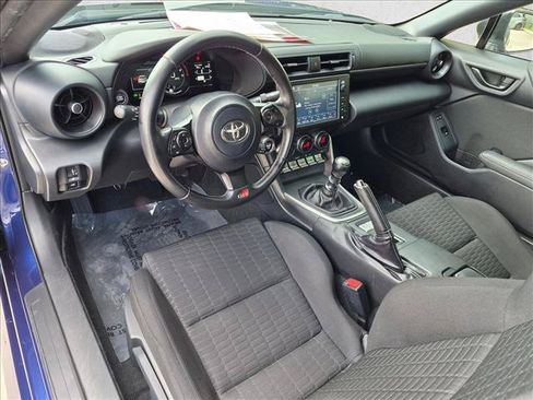 Used 2023 Toyota GR86 RWD image 15