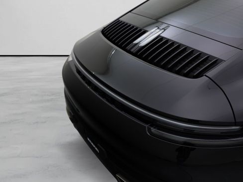Used 2020 Porsche 911 Carrera RWD image 4