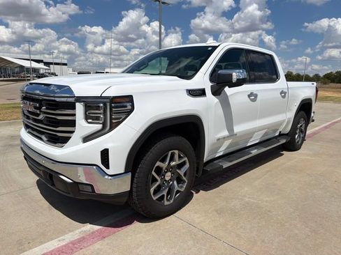Used 2026 GMC Sierra 1500 SLT w/ SLT Premium Package AWD/4WD image 1
