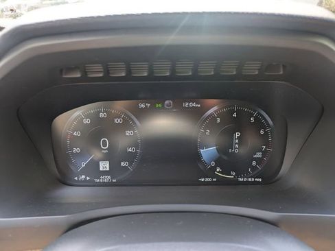 Used 2021 Volvo XC90 T6 Momentum w/ Climate Package AWD/4WD image 18