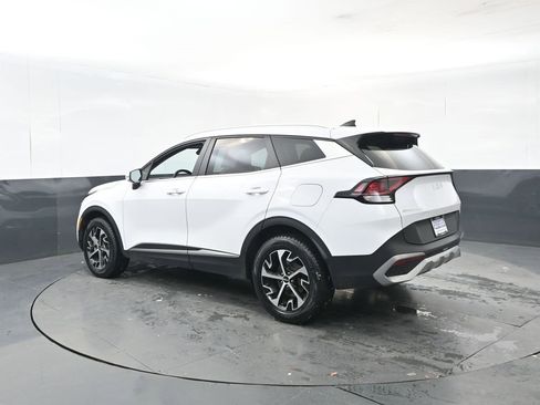 Certified 2023 Kia Sportage EX image 3